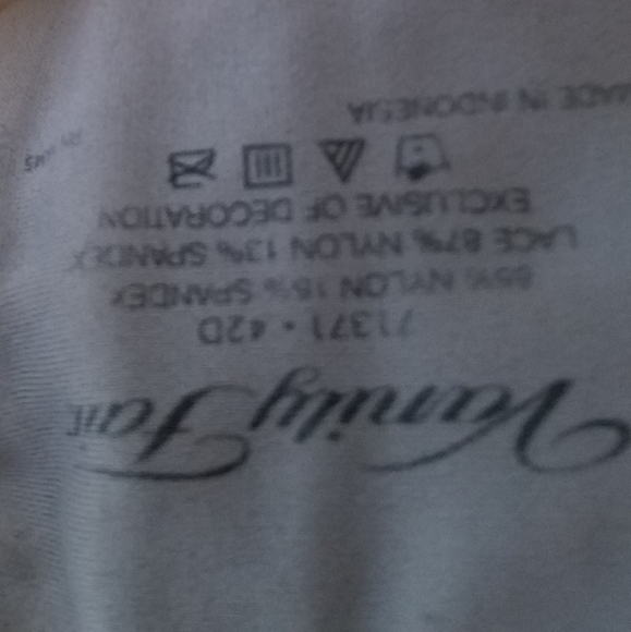 Grey Bra - Picture 3 of 3